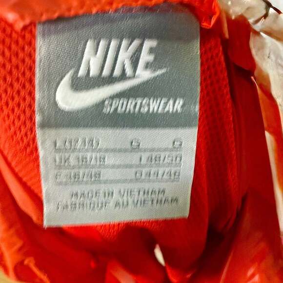 Nike Athleisure White & Red Windrunner lightweight hooded Jacket Women’s Large - Picture 2 of 11